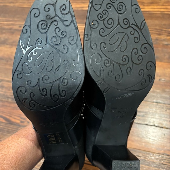 Brighton Renata Leather Slip On Heels Sz 8.5 Studded Belt Buckle - Picture 7 of 8